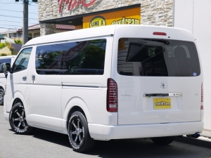 ハイエースワゴン4型新車４ＷＤ　６AT　