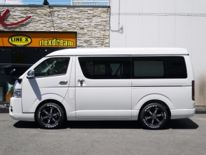 ハイエースワゴン4型新車４ＷＤ　６AT　