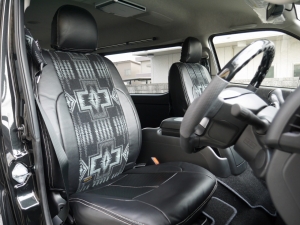 ハイエースワゴン4型新車４ＷＤ　６AT　