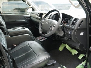 ハイエースワゴン4型新車４ＷＤ　６AT　