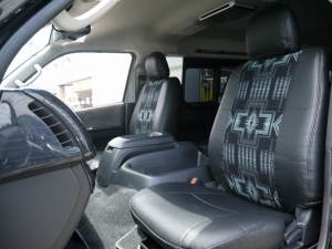 ハイエースワゴン4型新車４ＷＤ　６AT　