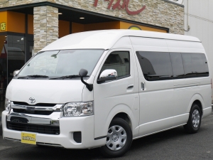 ハイエースワゴン新型　６ＡＴ　