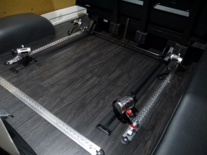ハイエースバン新型　６ＡＴ　