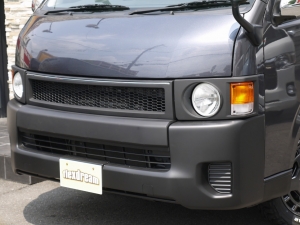 ハイエースバンワイドバン　４ＷＤ　丸目