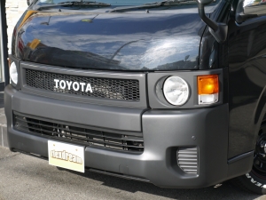ハイエースバンワイドバン　４ＷＤ　丸目