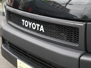 ハイエースバンワイドバン　４ＷＤ　丸目