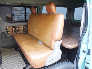 ハイエースバンＳ－ＧＬ　４ＷＤ　丸目ｃｌａｓｓｉｃ