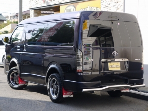 ハイエースバンワイドバン　４ＷＤ　リフトアップ