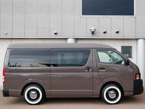 ハイエースバンワイドＳ－ＧＬ　４ＷＤ　丸目換装