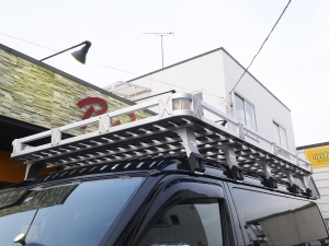 ハイエースワゴン4型新車　10人乗りシーケンシャル６AT