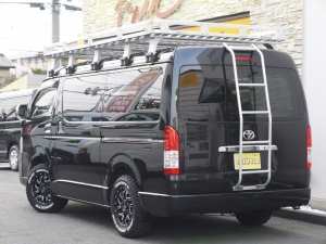 ハイエースワゴン4型新車　10人乗りシーケンシャル６AT