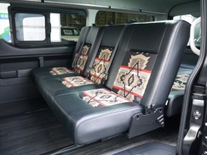 ハイエースワゴン4型新車　10人乗りシーケンシャル６AT