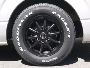 ハイエースワゴンＧＬ　４ＷＤ　ブラックアウト