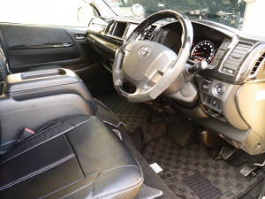 ハイエースワゴン４ＷＤ　ピクニック仕様
