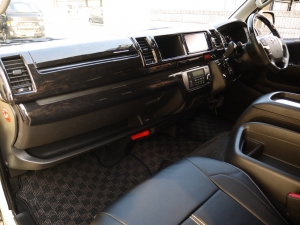 ハイエースワゴン４ＷＤ　ピクニック仕様