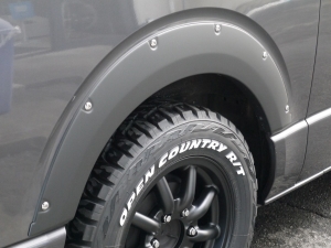 ハイエースバン４WD　ダークプライム