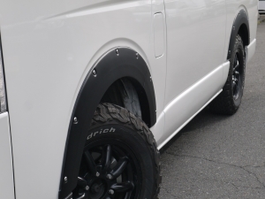 ハイエースワゴン4型新車４ＷＤ　６AT　