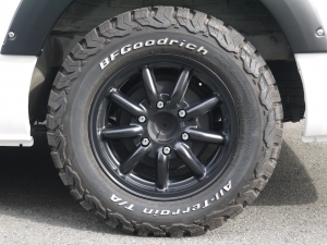 ハイエースワゴン4型新車４ＷＤ　６AT　