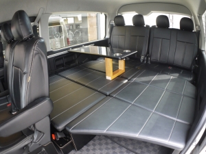 ハイエースワゴン4型新車４ＷＤ　６AT　