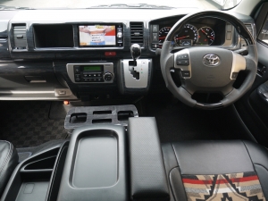 ハイエースワゴン4型新車４ＷＤ　６AT　