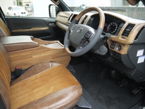 ハイエースバン 安全装備追加 特別仕様車