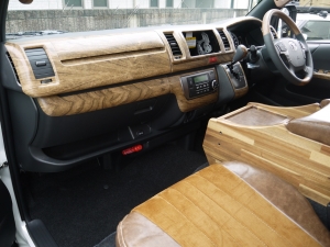 ハイエースバン 安全装備追加 特別仕様車