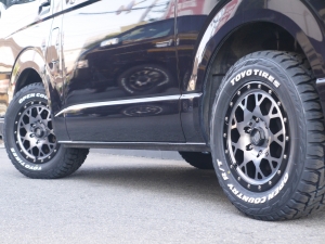 ハイエースバン２ＷＤ　Ｓ－ＧＬ　丸目換装