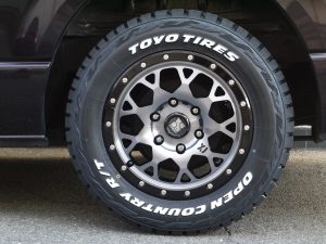 ハイエースバン２ＷＤ　Ｓ－ＧＬ　丸目換装
