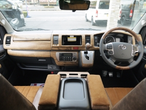 ハイエースバン安全装備追加 特別仕様車