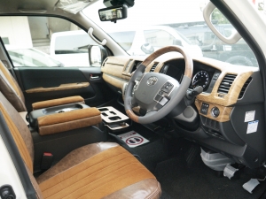 ハイエースバン安全装備追加 特別仕様車