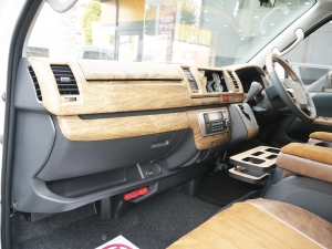 ハイエースバン安全装備追加 特別仕様車