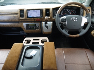 ハイエースバン２ＷＤ　Ｓ－ＧＬ　丸目換装