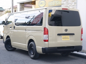 ハイエースバン２ＷＤ　Ｓ－ＧＬ　丸目換装