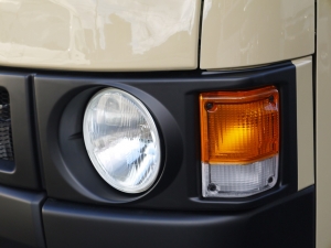 ハイエースバン２ＷＤ　Ｓ－ＧＬ　丸目換装