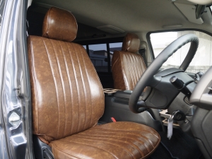 ハイエースバン２ＷＤ　Ｓ－ＧＬ　丸目換装