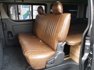 ハイエースバン２ＷＤ　Ｓ－ＧＬ　丸目換装
