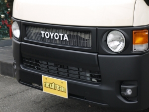 ハイエースバンディーゼル4WD　丸目カスタム　ネオクラシック