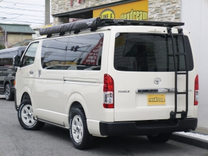 ハイエースバンディーゼル4WD　丸目カスタム　ネオクラシック