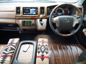 ハイエースバン２ＷＤ　Ｓ－ＧＬ　丸目換装