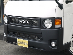 ハイエースバン２ＷＤ　Ｓ－ＧＬ　丸目換装