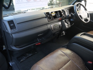 ハイエースバン一部改良後 安全装備追加 特別仕様車