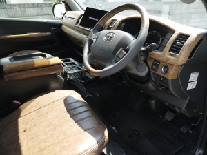 ハイエースバンFDClassic丸目換装