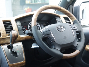 ハイエースバン２ＷＤ　Ｓ－ＧＬ　丸目換装
