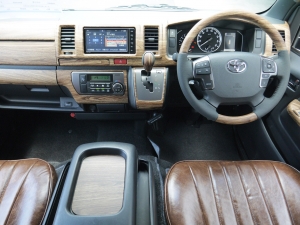 ハイエースバン２ＷＤ　Ｓ－ＧＬ　丸目換装