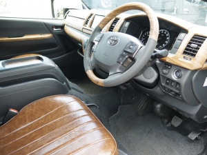 ハイエースバン２ＷＤ　Ｓ－ＧＬ　丸目換装