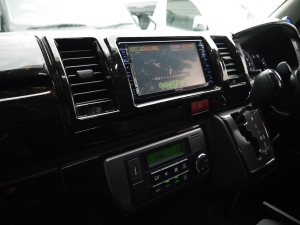 ハイエースバン２ＷＤ　Ｓ－ＧＬ　ダークプライム