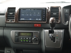 ハイエースバン２ＷＤ　Ｓ－ＧＬ　丸目換装
