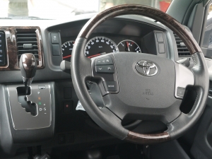 ハイエースバン２ＷＤ　Ｓ－ＧＬ　丸目換装