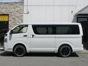 ハイエースバン新車一部改良後　ディーゼル四駆