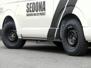 ハイエースバン新車アウトレットDX　4WD　ディーゼル　